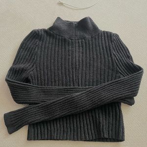 Urban Outfitters cropped black zip up mock neck long sleeve shirt